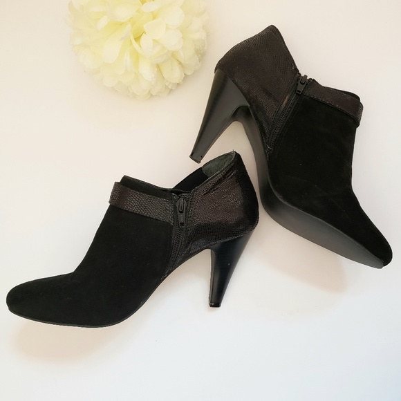 Alfani Shirlee Suede Ankle Boots Black Size 9.5M - Picture 2 of 8